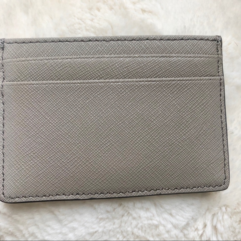SALE💕Tory Burch “French Gray” cardholder - Picture 3 of 4